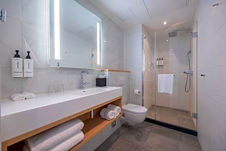 2 Twin Beds Standard