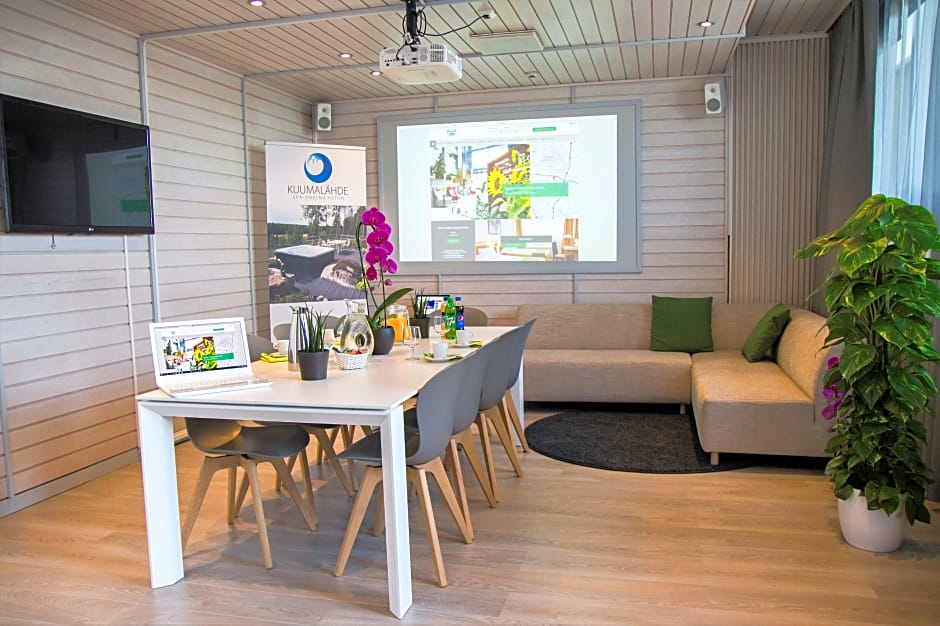 Skyline Airport Hotel