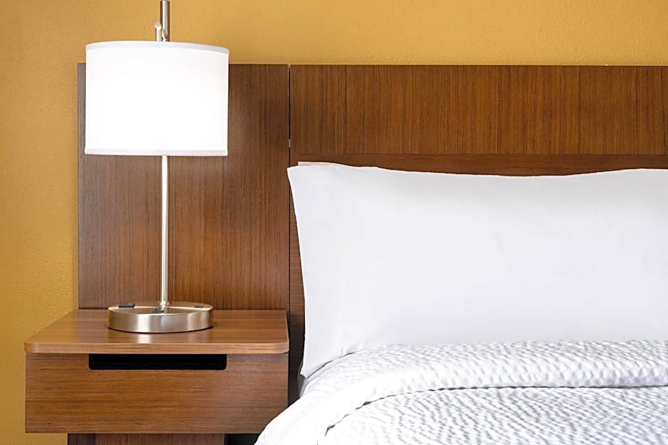 Garner Hotel Victoria - East