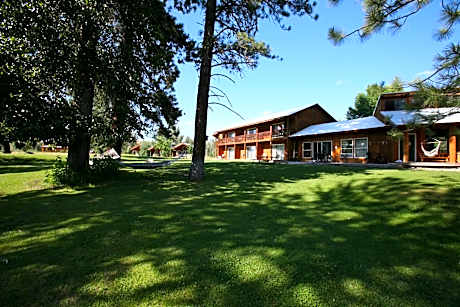 Deluxe Family Room