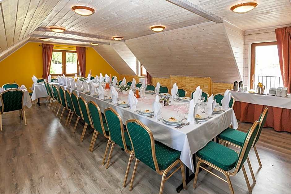 Miłocin Park Centrum Wypoczynkowo-Konferencyjne