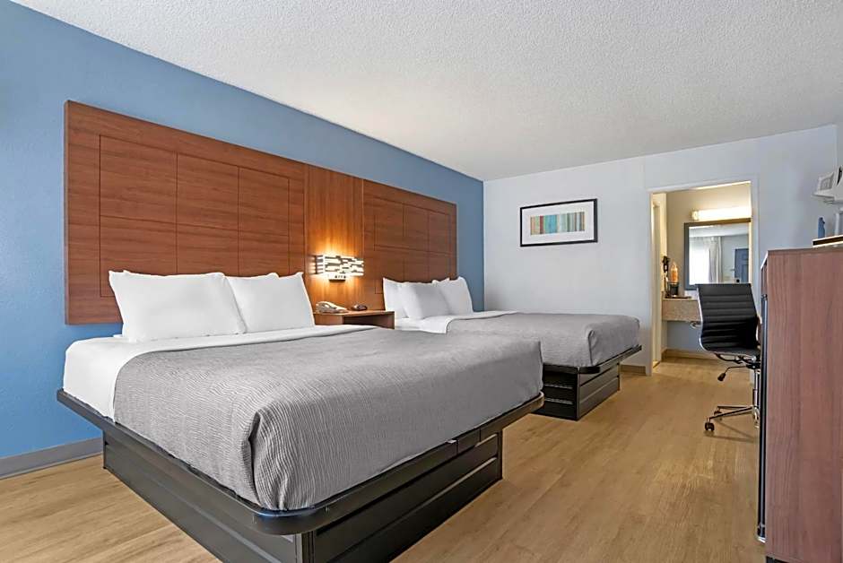 Quality Inn & Suites Near Lake Eufaula