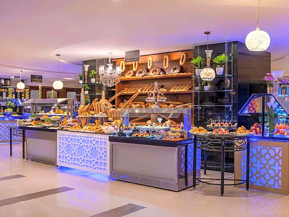Anwar Al Madinah Movenpick Hotel