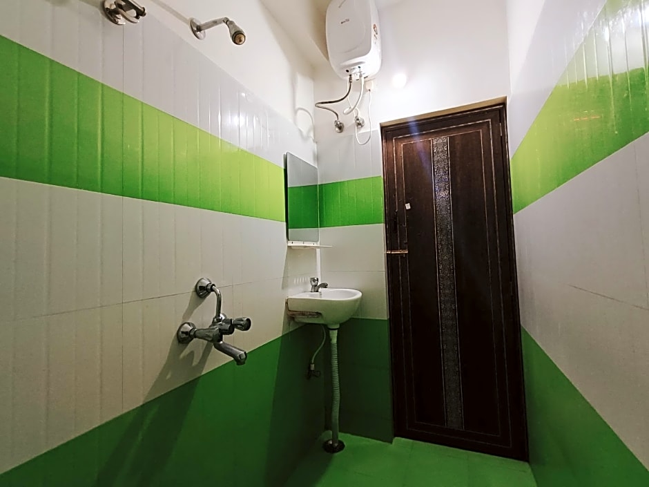 Goroomgo krishna Residency Puri - Budget Friedly with WiFi Facility