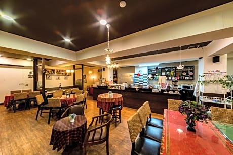 Funstay Inn Guesthouse