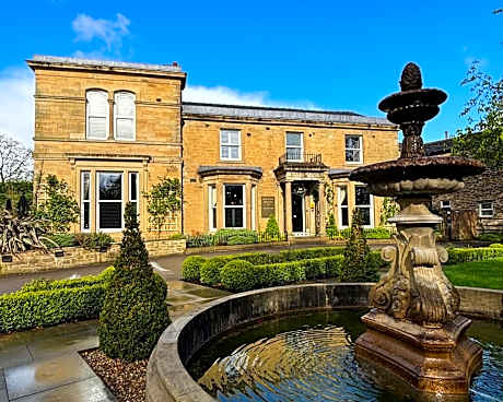 Manor House Lindley