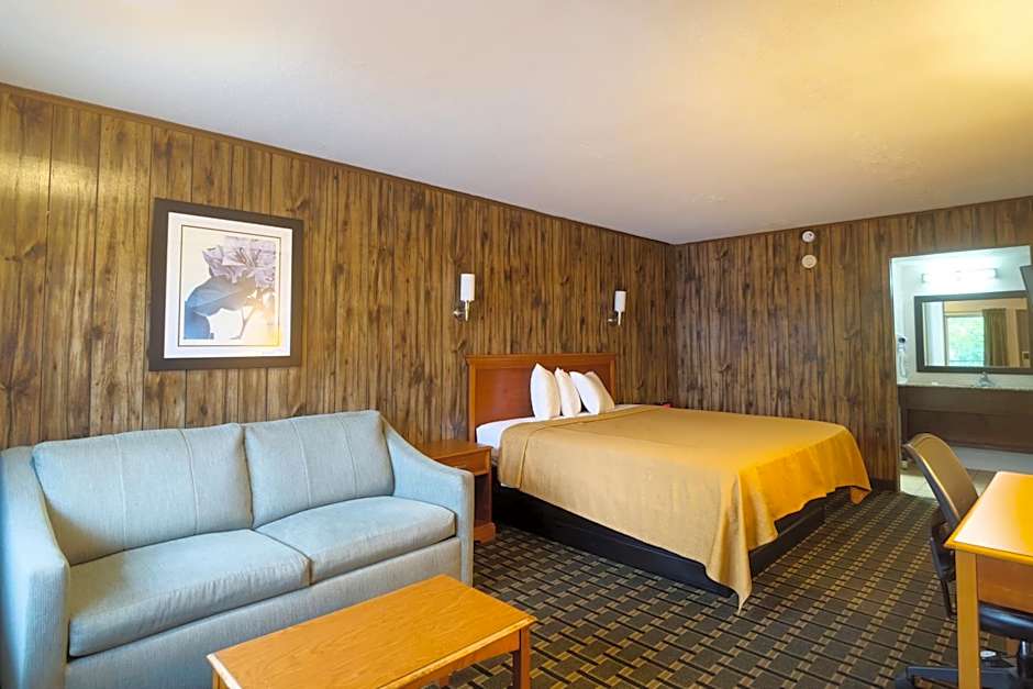 Tennessee Mountain Lodge Riverside by OYO