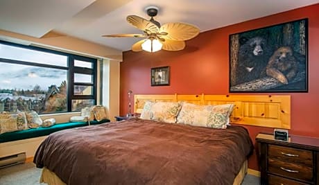 Two-Bedroom Suite-Gold Unit 407