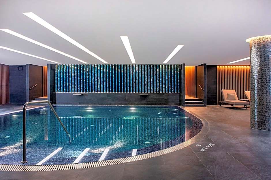 Sheraton Grand Tbilisi Metechi Palace