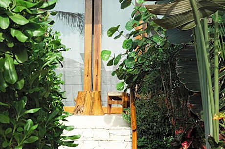 Suite with Garden View