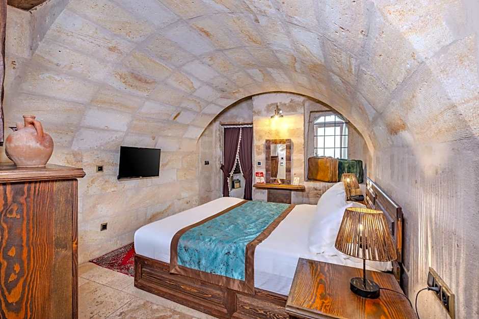 Cappa Via Cave Hotel