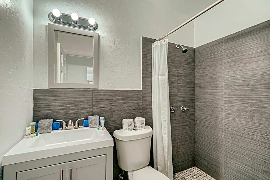Singer Island Stunner 2 BR