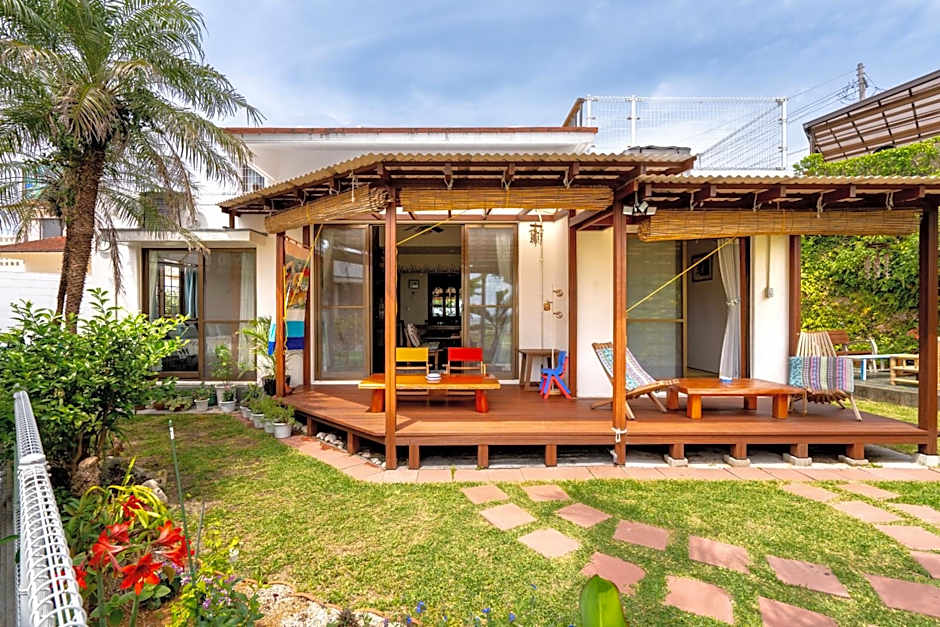 Beach House Yomitan