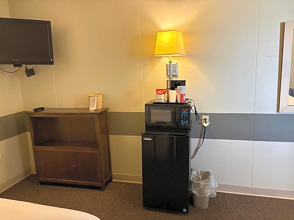 Boarders Inn & Suites by Cobblestone Hotels - Broken Bow