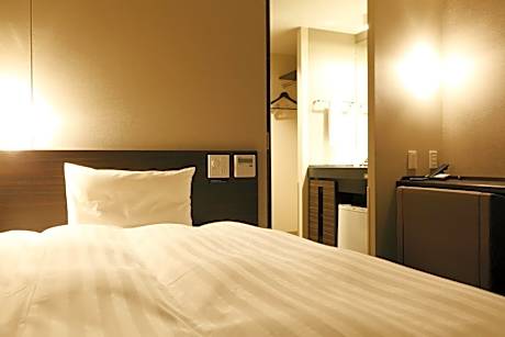 Single Room - Non-Smoking - Eco Plan(No Daily Cleaning)