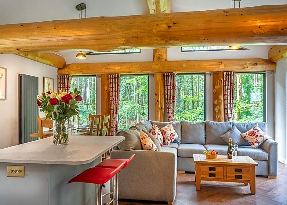 Woodland Park Lodges