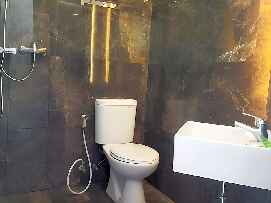 Royal Kencana Hotel powered by Cocotel