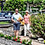 Ascona Lodge, Pool & Garden Retreat