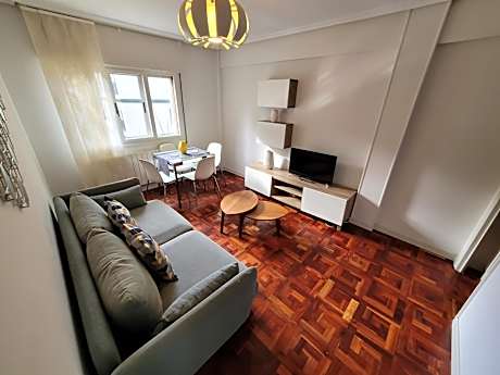 Bonito piso con garaje cerca de las playas