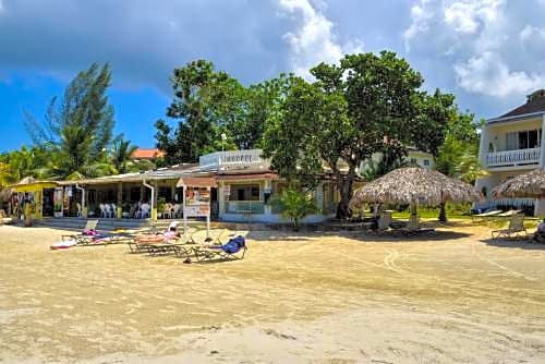 Foote Prints on the Sands Hotel