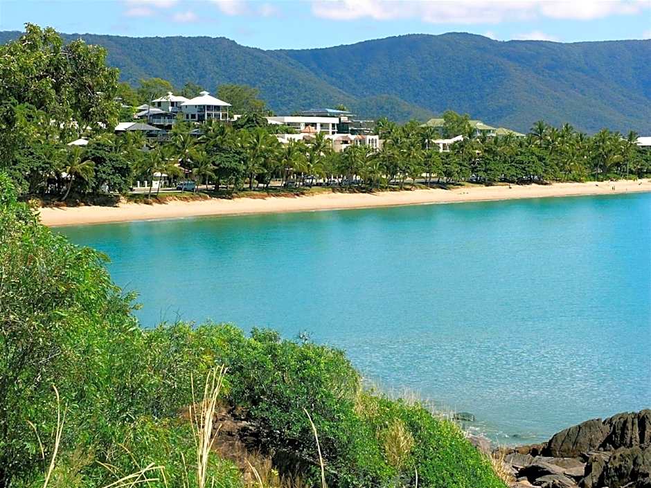 On The Beach Holiday Apartments