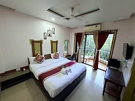 Deluxe Double Room with Balcony