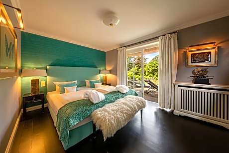 King Suite - Non-Smoking