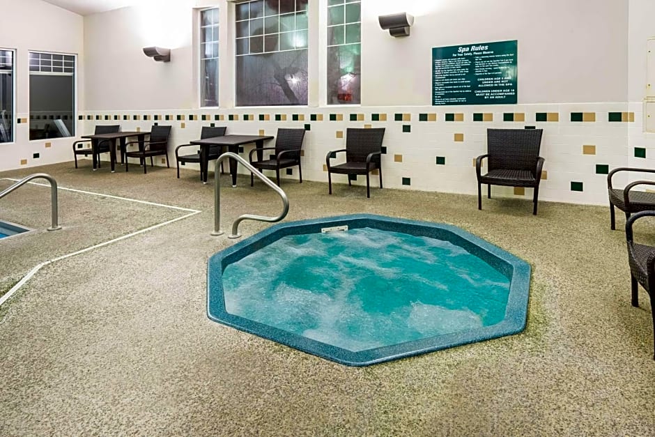 Best Western Plus Riverfront Hotel and Suites