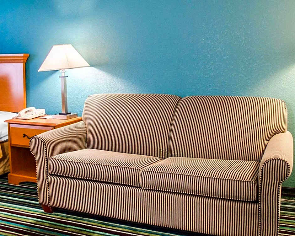 Quality Inn & Suites Medina - Akron West