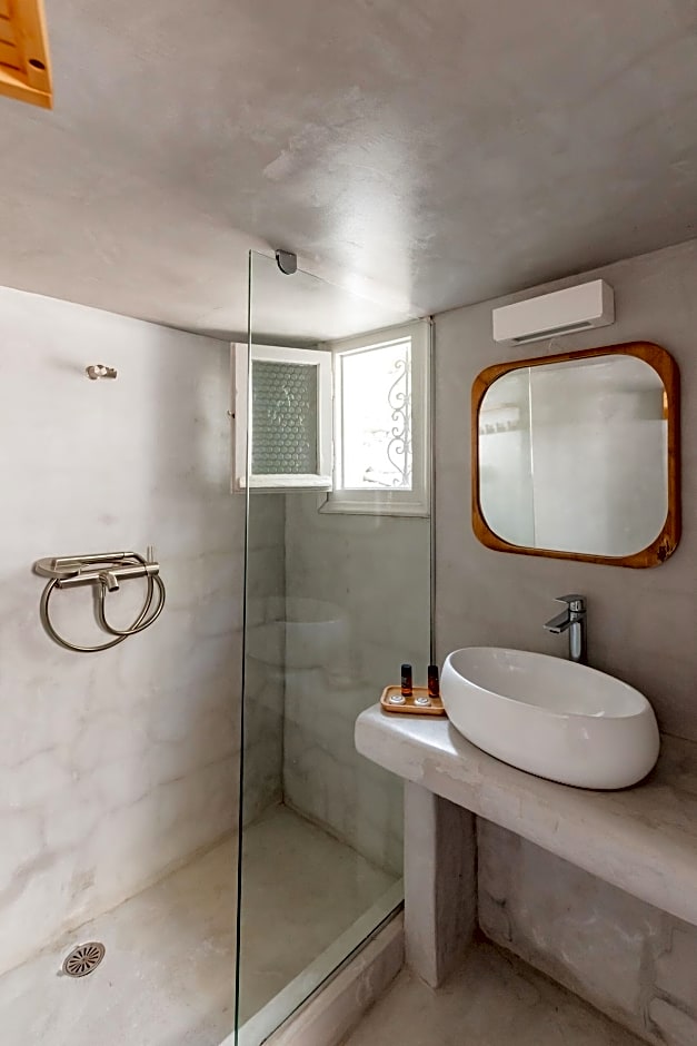 Rania Apartments Sea View