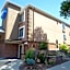 TownHouse Extended Stay Hotel Downtown