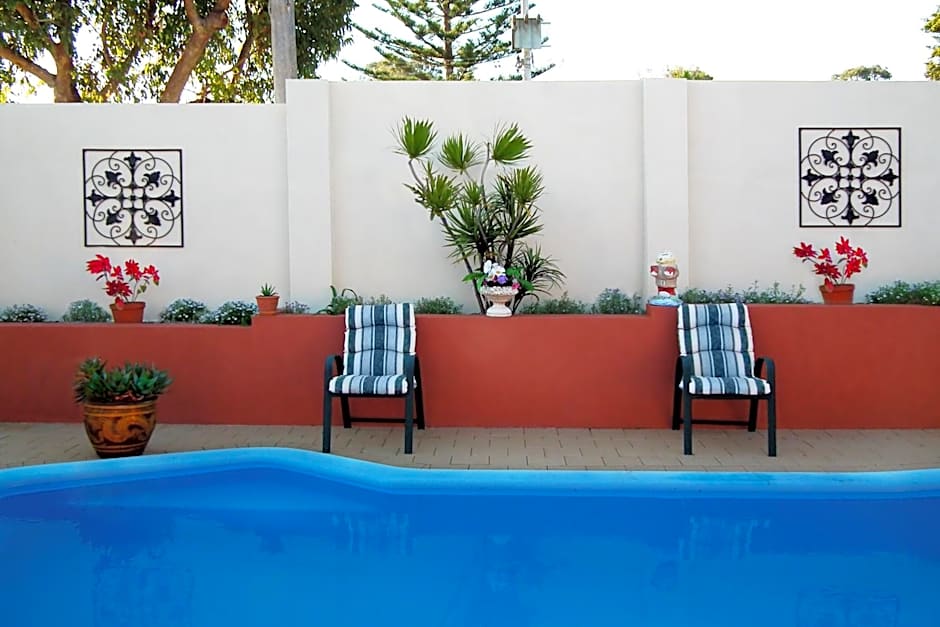 The Spanish Guesthouse, Private Rooms