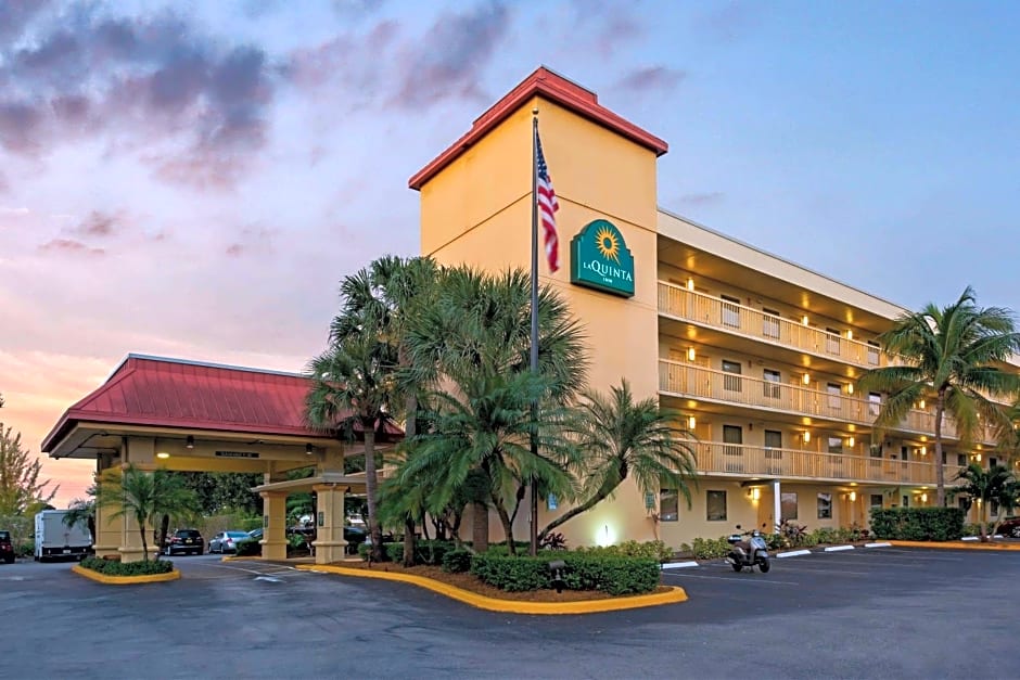 La Quinta Inn & Suites by Wyndham West Palm Beach - Florida Turn