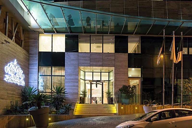 New Day Hotel