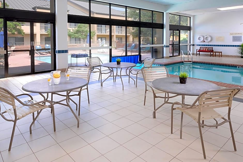 Courtyard Dallas Las Colinas