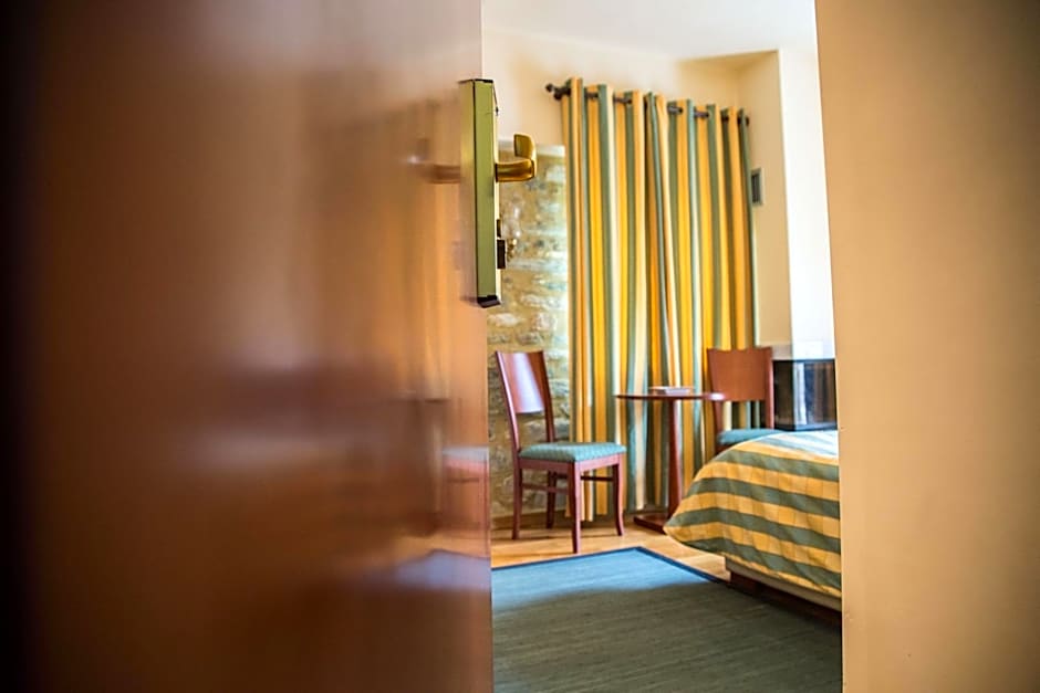 Maritsas Hotel & Suites