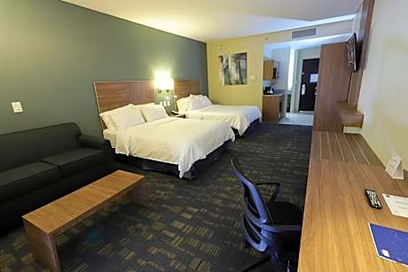 2 Queen Beds Suite