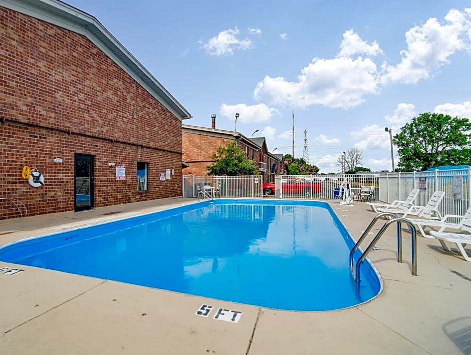 Motel 6-Waukegan, IL