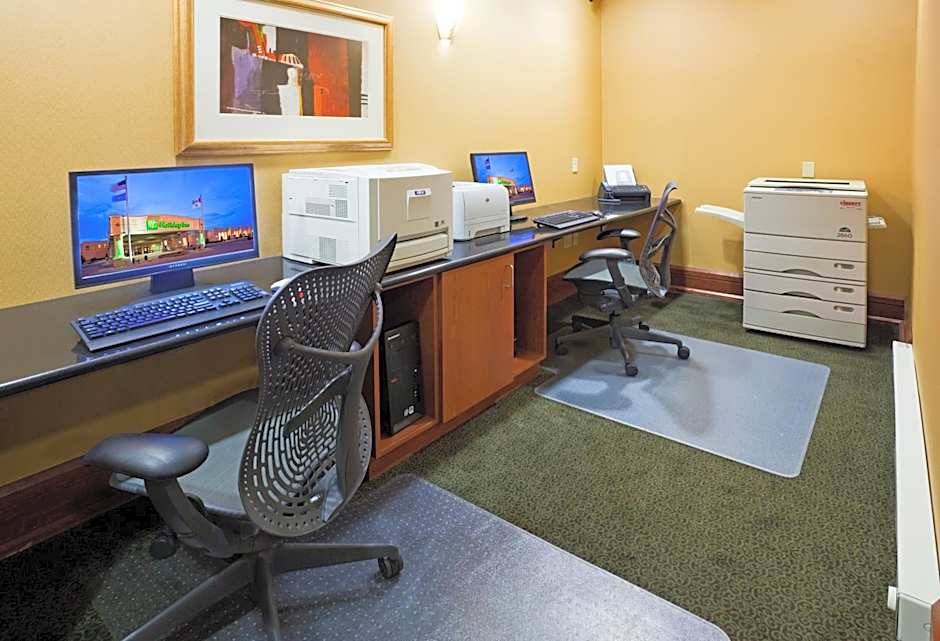 Holiday Inn Fargo By IHG