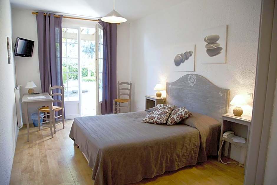 Logis Hôtel Castel Mouisson