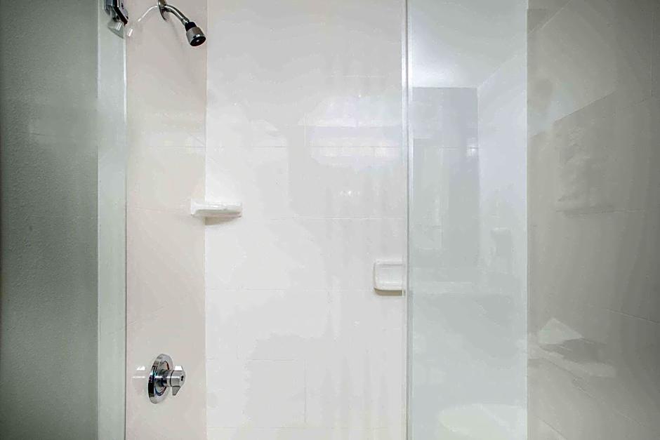 La Quinta Inn & Suites by Wyndham Pontoon Beach