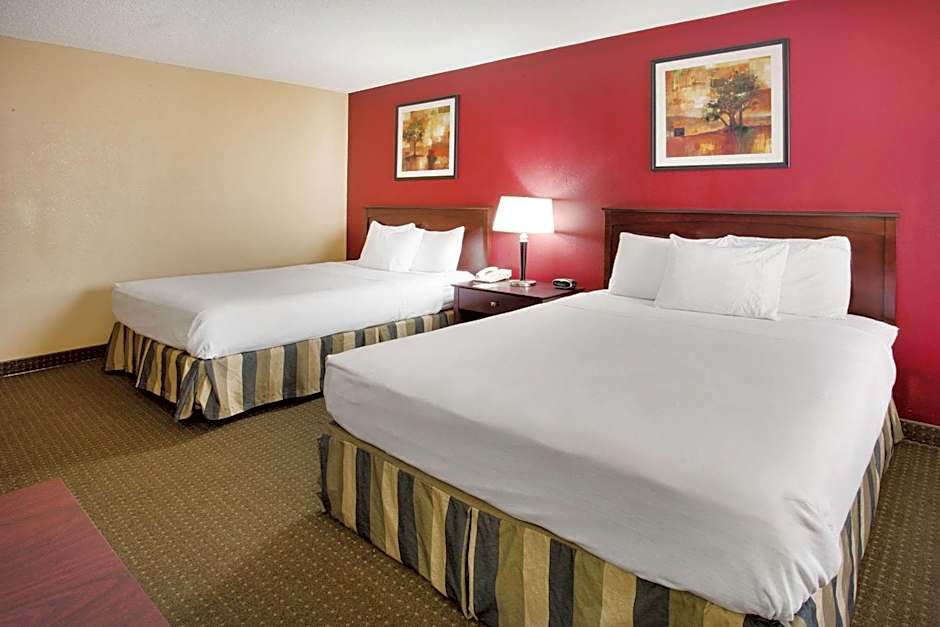 Foto 1 daripada 4 — 2 Queen Beds