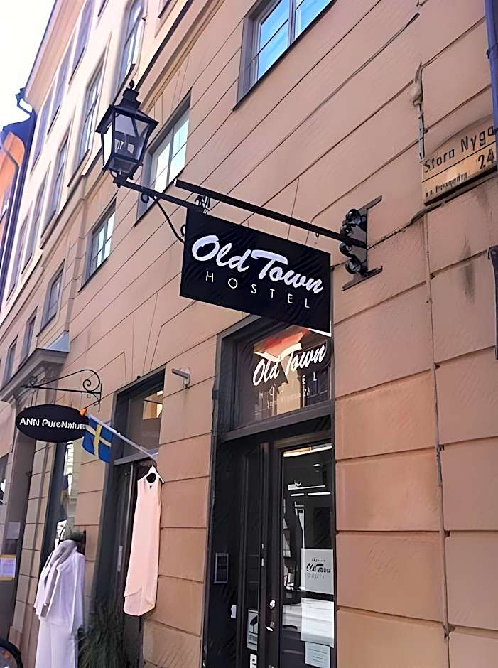 RAMILTON Old Town Hostel