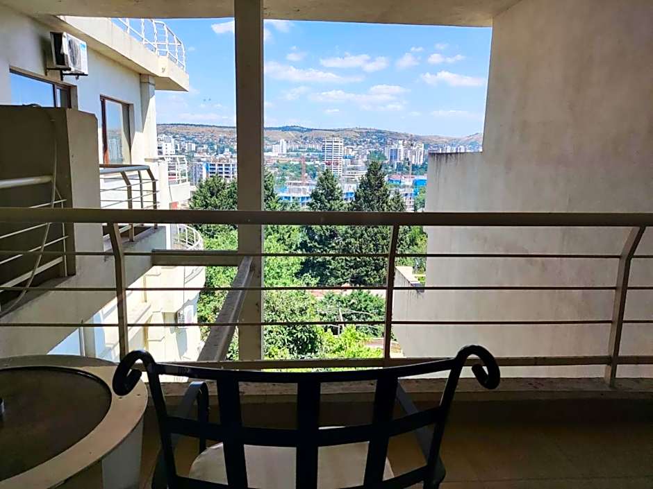 Hotel Beaumonde Garden