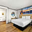 Days Inn by Wyndham San Francisco S/Oyster Point Airport