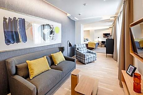 1 Bedroom Suite
