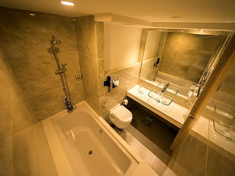 Ramada by Wyndham Dehradun Chakrata Road