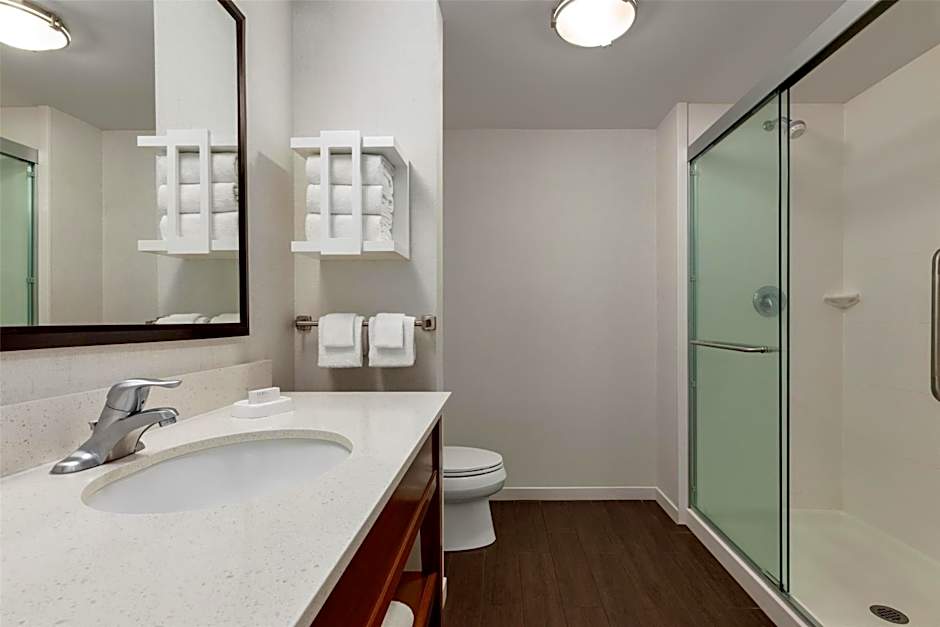 Hampton Inn By Hilton & Suites Pittsburgh/Harmarville