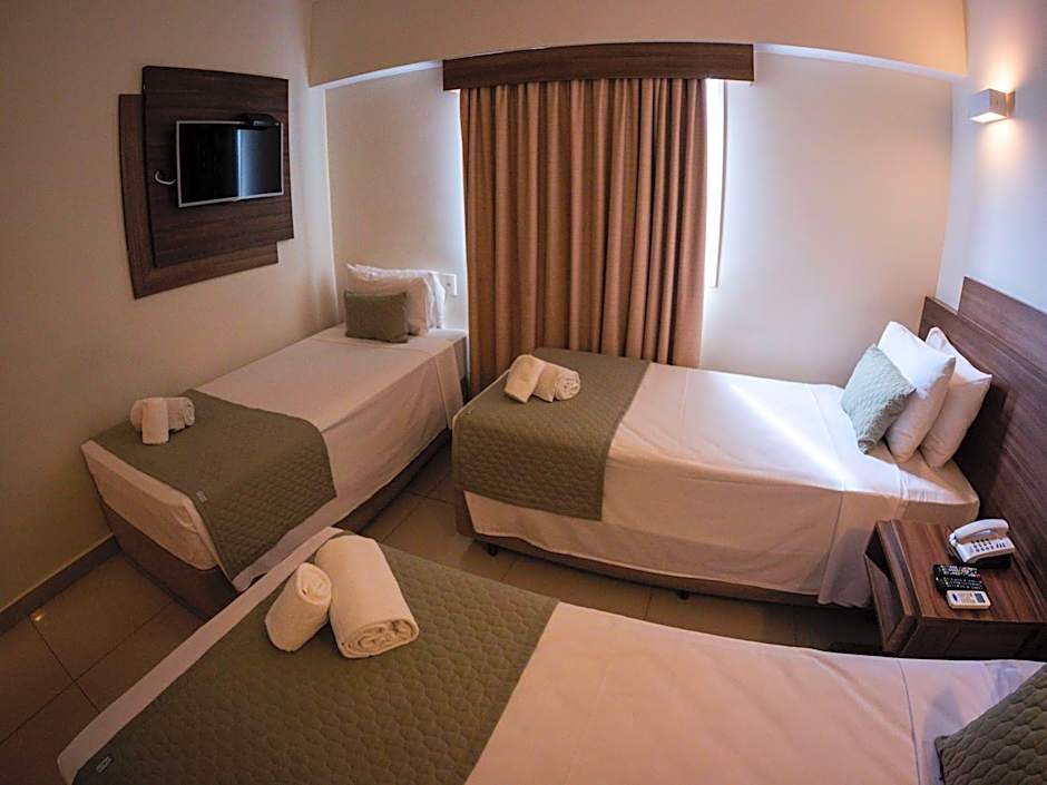 Ipe Center Hotel