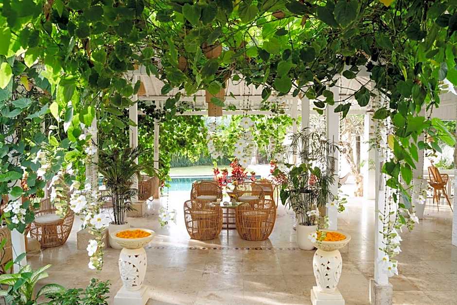 Isaiya Boutique Hotel